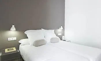 Whotells Sant Antonio 3*